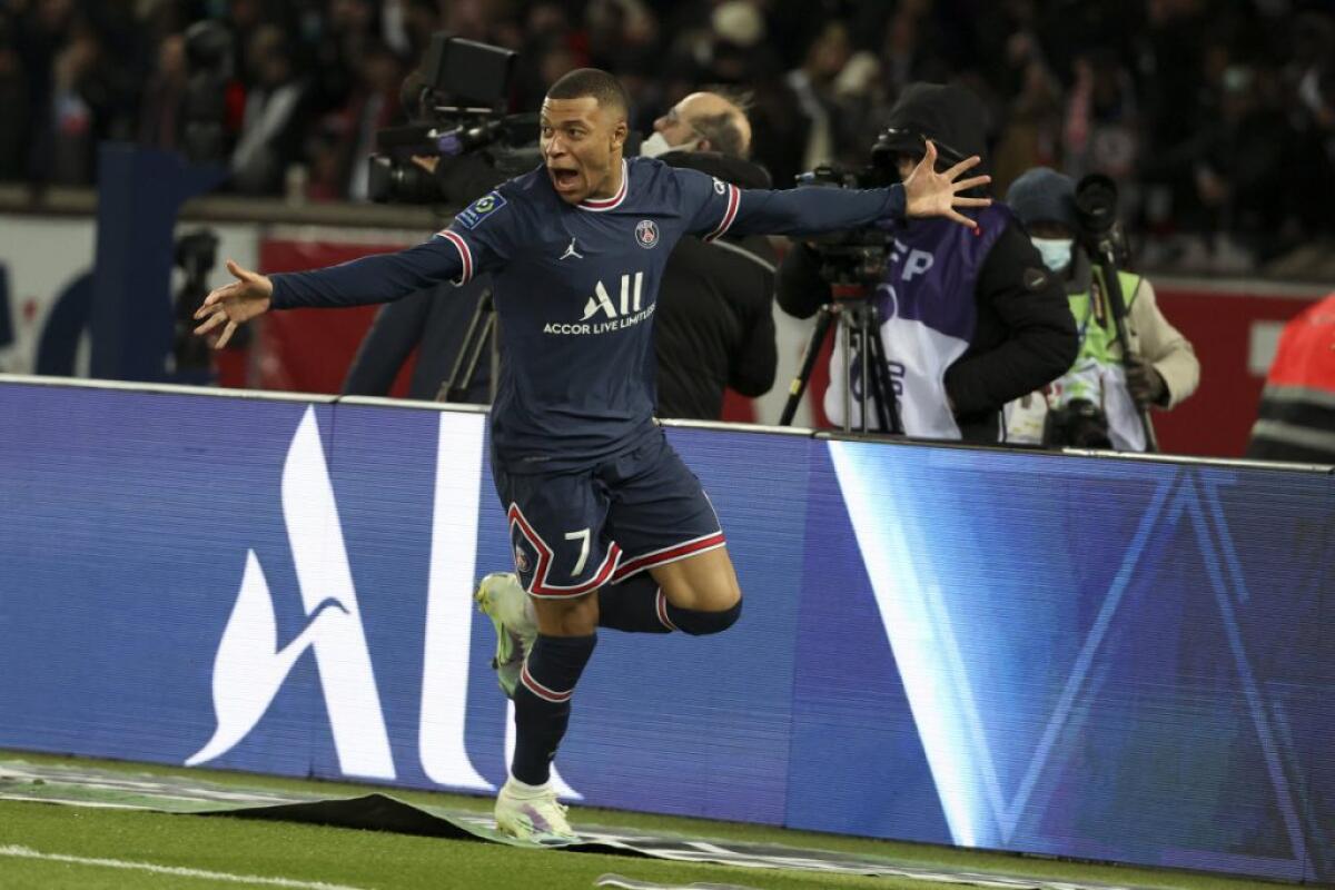 Mbappè sceglie il Psg e rinnova fino al 2025 - 