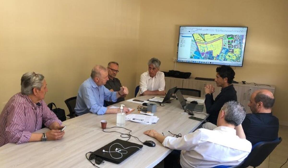 Prg, dirigenti e tecnici per gli aggiornamenti: "Da allineare al piano di gestione" - Il tavolo tecnico riunito per gli aggiornamenti del prg