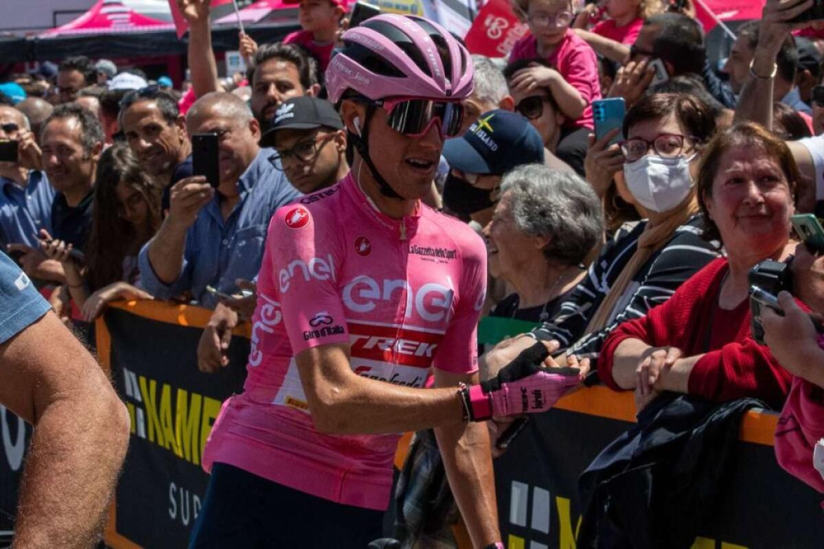 Bouwman vince la 7^ tappa del Giro, Lopez sempre in rosa - 