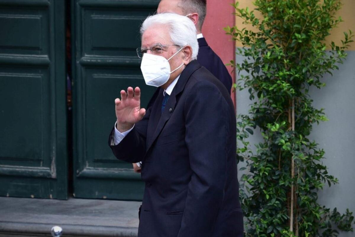 Omofobia, Mattarella “Rispetto e uguaglianza non sono derogabili” - 
