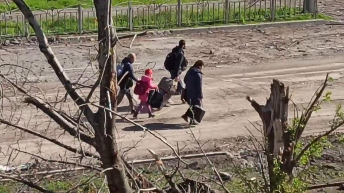 Ucraina, conflitto prosegue ma è ripresa l’evacuazione da Azovstal - 