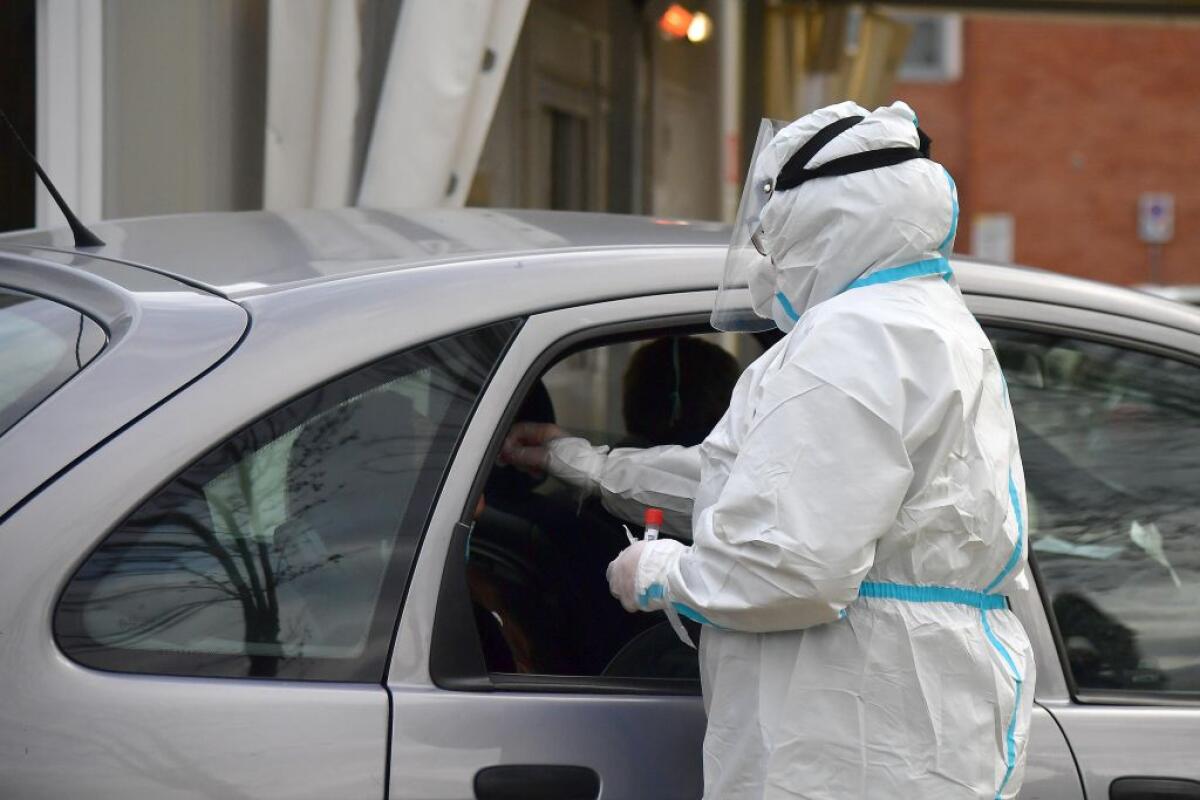 Covid, in Sicilia 3.000 casi e 11 decessi nelle ultime 24 ore - 