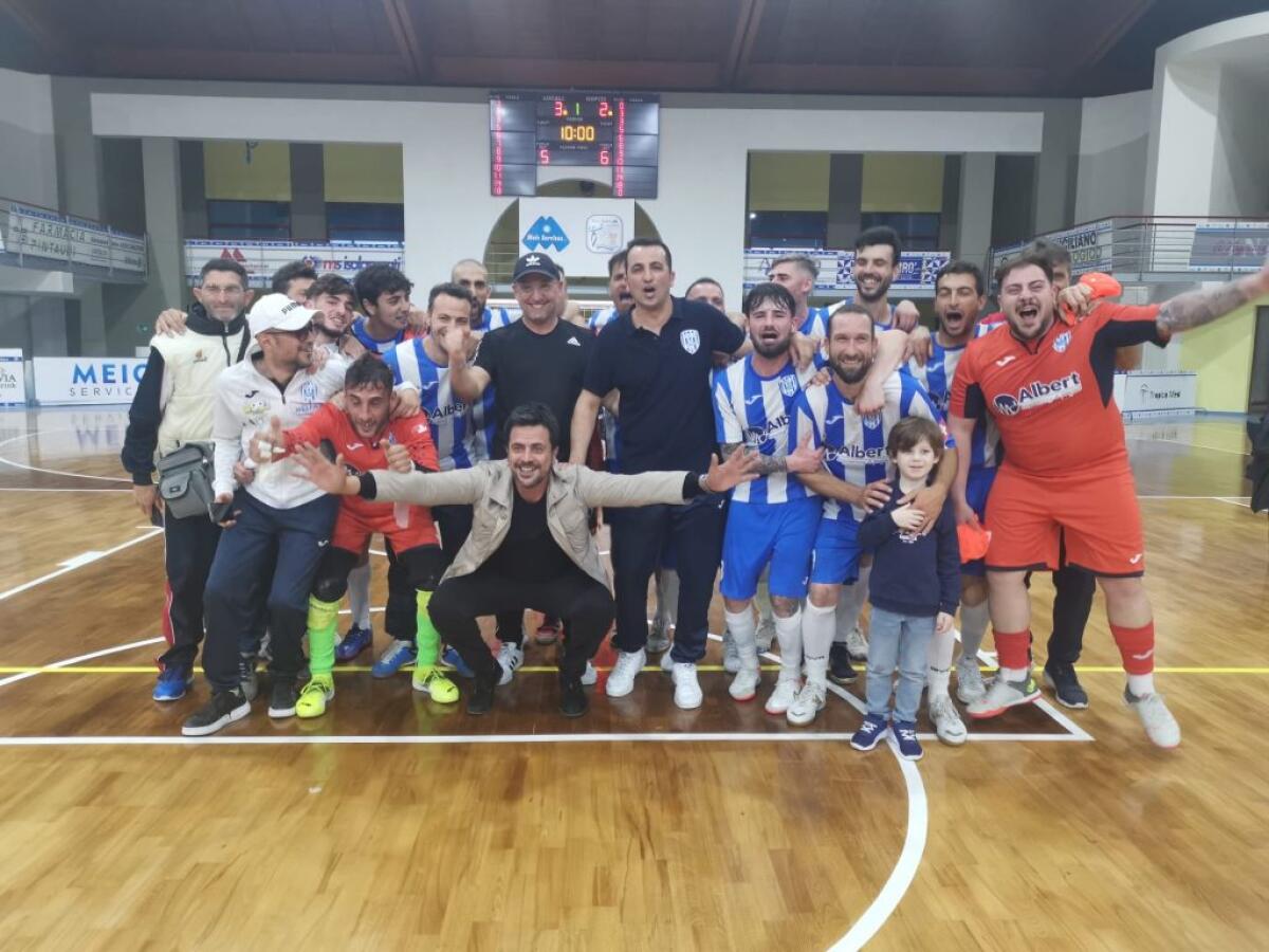 Il Gela mette la freccia, 3-2 al Ferla e spareggio per la C1 - 