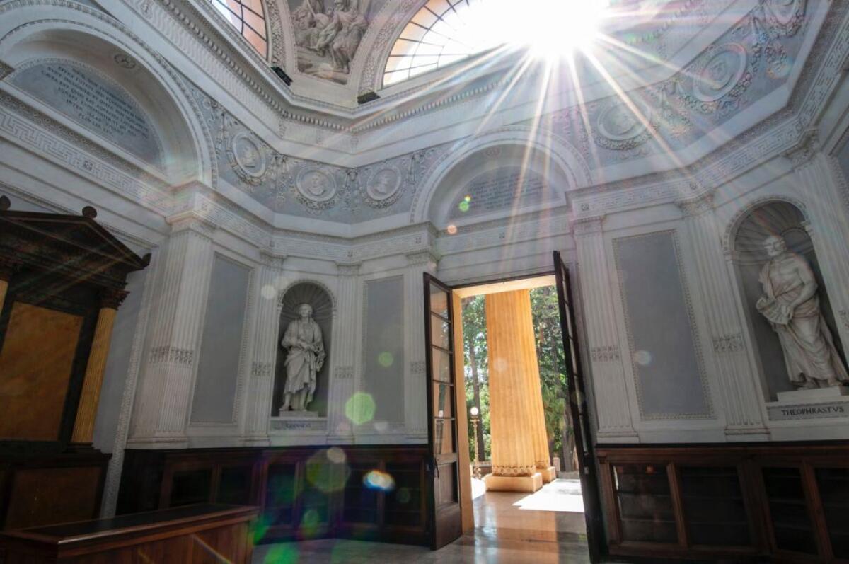 Un volume dedicato ai Geni di Palermo con gli scatti di Pucci Scafidi - 