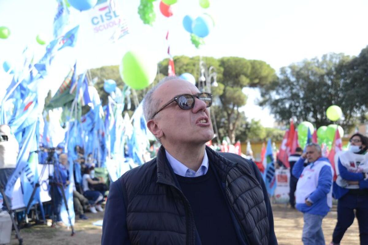 Vito lascia in polemica Forza Italia e si dimette da deputato -