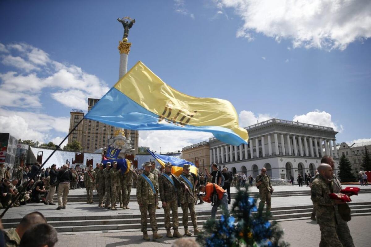 Quattro mesi di guerra in Ucraina, Kiev chiede più armi - 