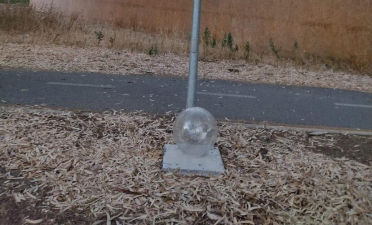 Pista ciclabile, a Macchitella altri danni all'illuminazione: Morselli, "faremo esposto" - 