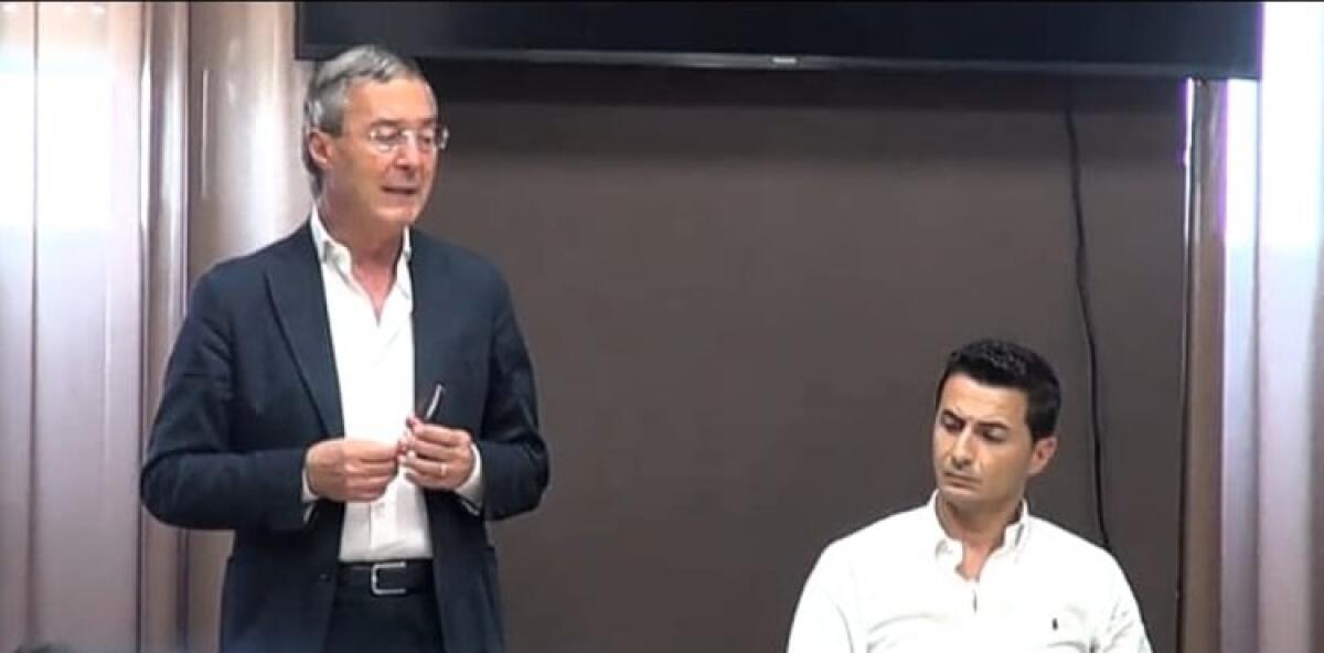 Greco-Iv, sul servizio rifiuti confronto in giunta: sotto esame atto di indirizzo dei renziani - Il sindaco Lucio Greco e l'assessore Cristian Malluzzo