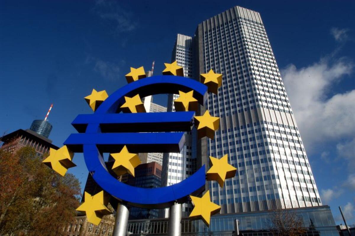 La Bce ferma acquisti di titoli, a luglio primo rialzo dei tassi - 