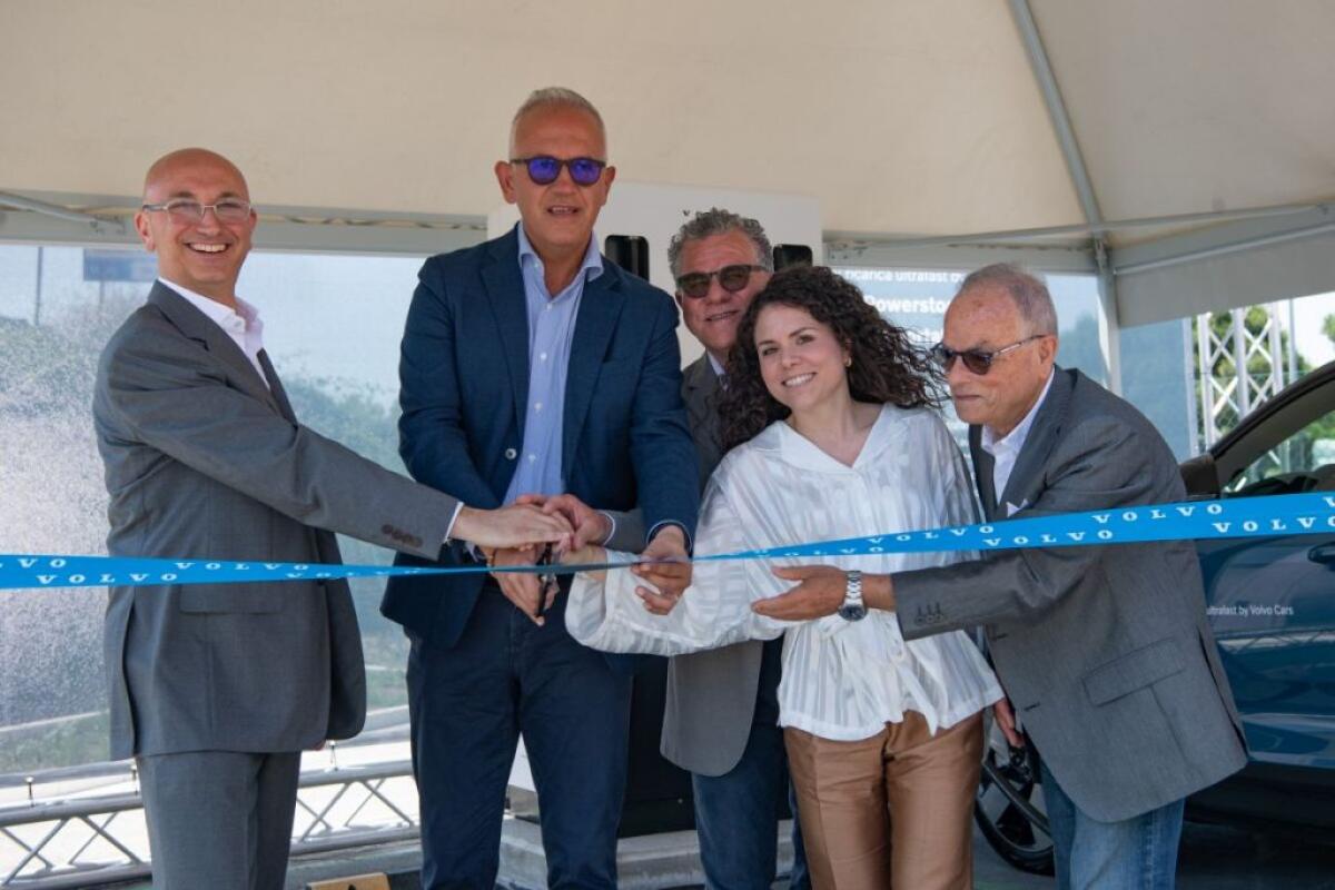 Anche a Civitanova Marche la rete ultrafast di ricarica Volvo - 