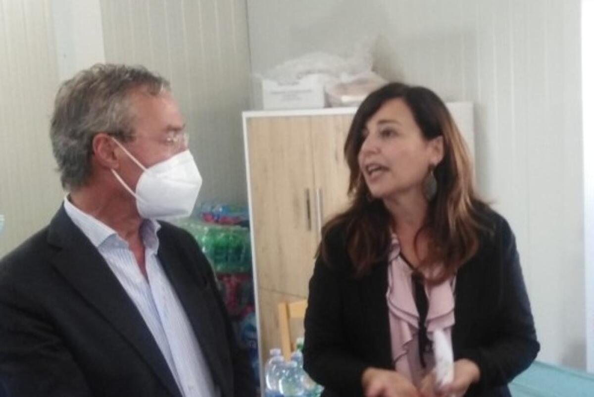 Timpazzo, Greco scrive ad Srr e "Impianti": "Cosa vogliono fare? Regione contro Tar" - Il sindaco Greco e l'assessore regionale Baglieri