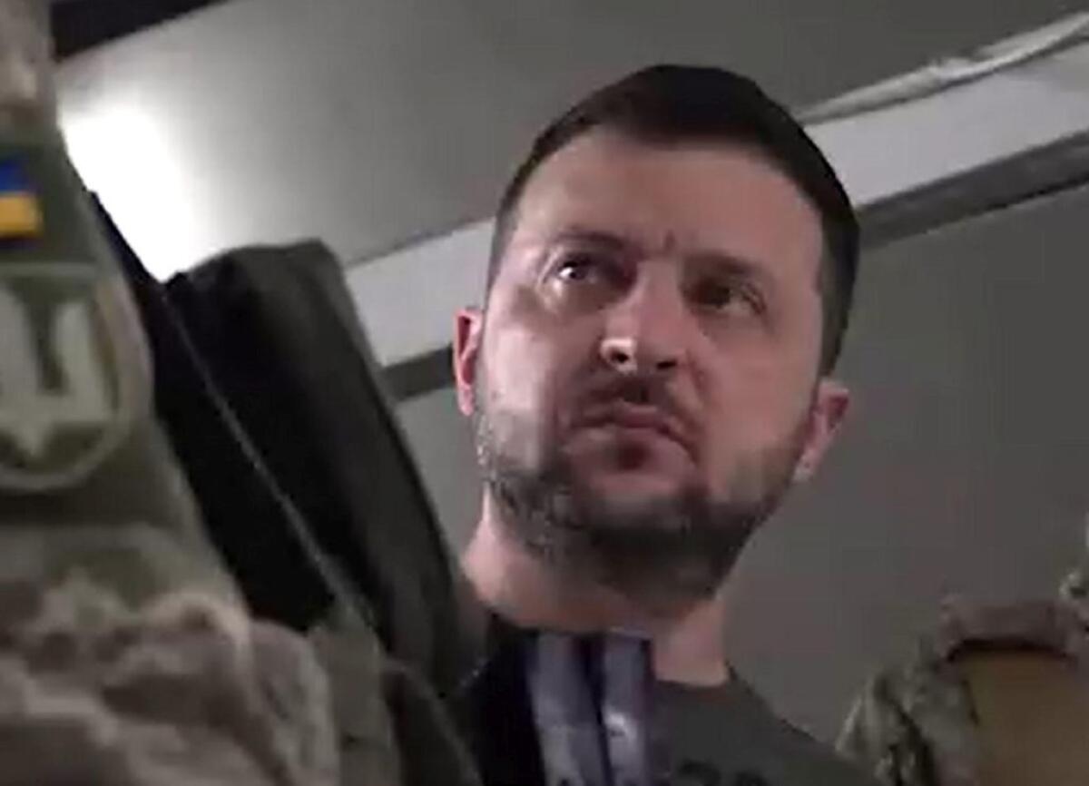 Zelensky “Il Donbass tiene duro” - 