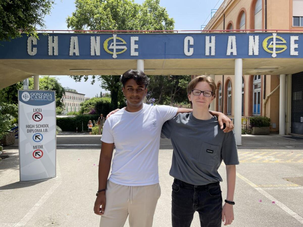 Giovani da Ucraina e altri paesi accolti al Gonzaga Campus di Palermo - 