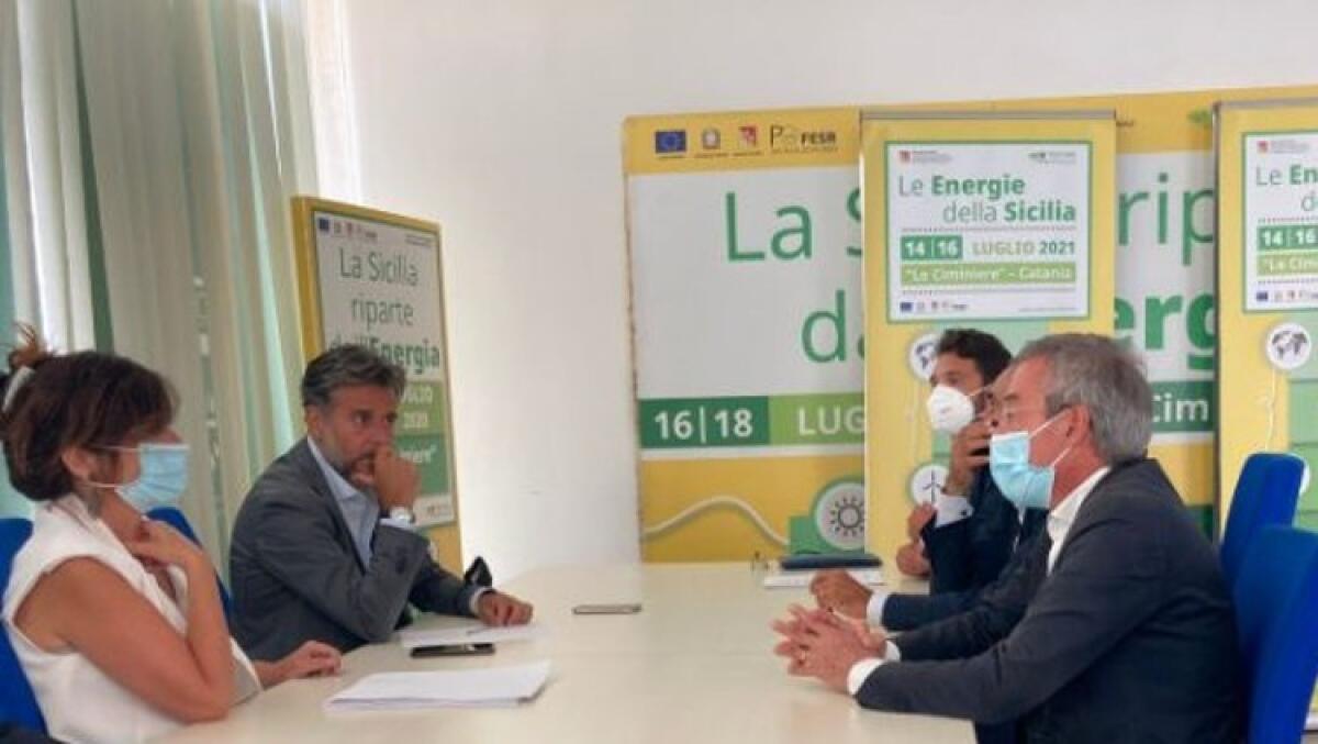 Timpazzo, Greco e maggioranza contro Baglieri: "Di cosa parla l'assessore? E' uno scempio" - Greco e Baglieri nel corso di un incontro