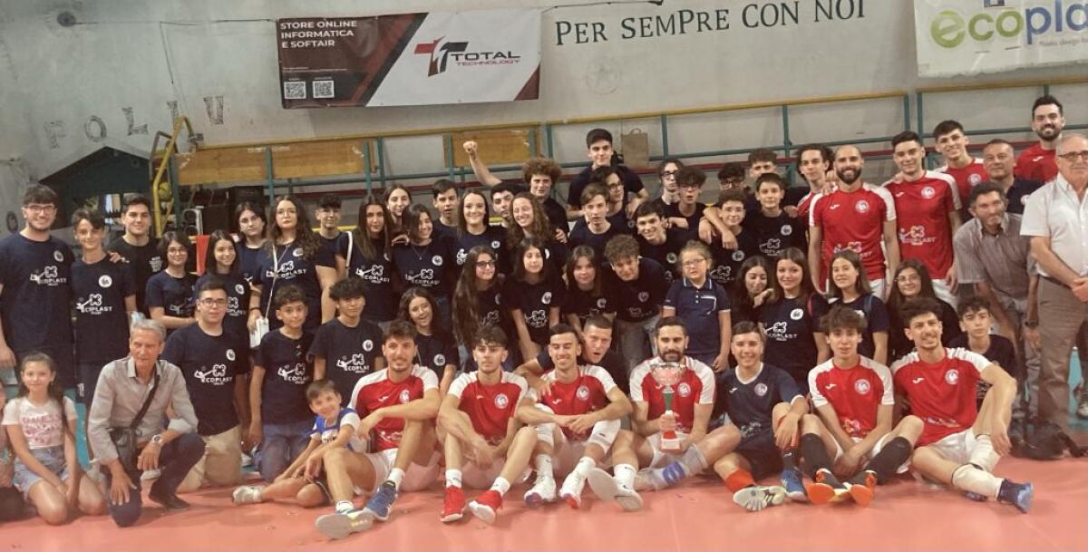 Tensostatico di Macchitella intitolato al coach Alessandro Urso - 