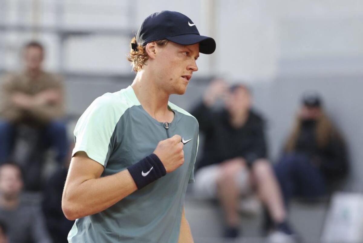 Pioggia protagonista a Wimbledon, avanti Sinner e Cocciaretto - 
