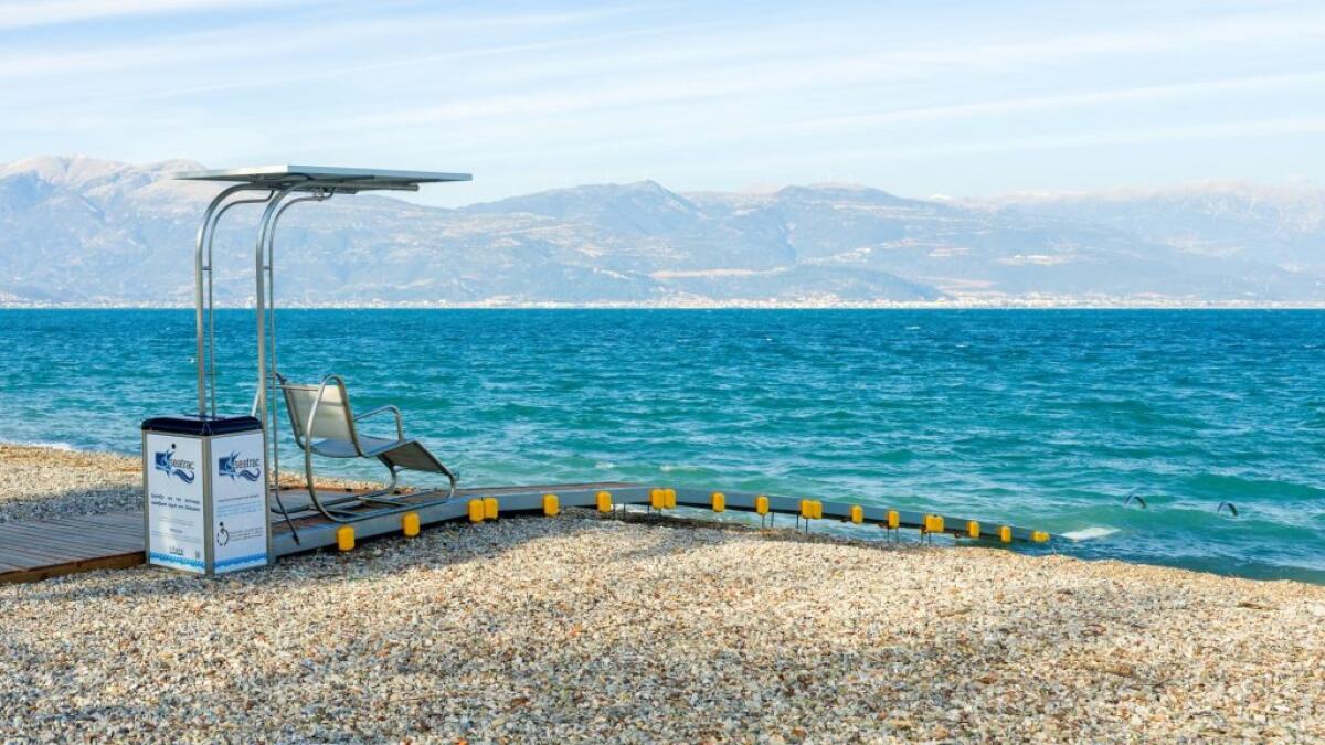 Si all'accesso in spiaggia per i disabili ma restano le barriere - 