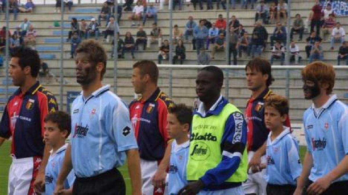 L'ex attaccante del Gela Akeem Omolade trovato morto in un'auto a Palermo - 