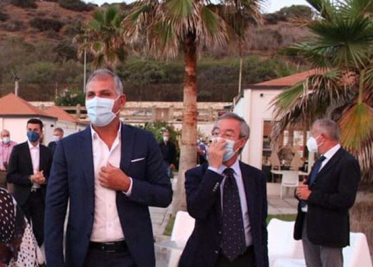 "Su rifiuti non aspetteremo all'infinito", Ventura: "Se non si condivide atto, lasciamo" - Il coordinatore provinciale di Iv Giuseppe Ventura e il sindaco Lucio Greco