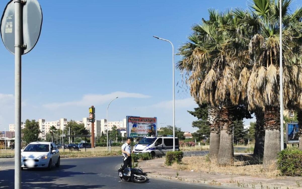 Incidente a Macchitella, impatto lungo una rotatoria stradale - L'incidente a Macchitella