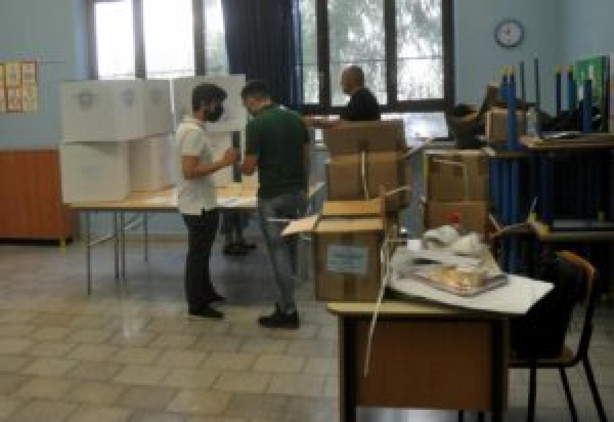 Palermo, Genova, L’Aquila al centrodestra, centrosinistra a Padova e Taranto - 