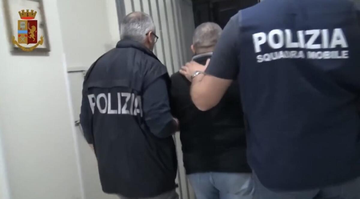 Mafia, il clan Santapaola si era riorganizzato nell’Acese: 17 arresti - 