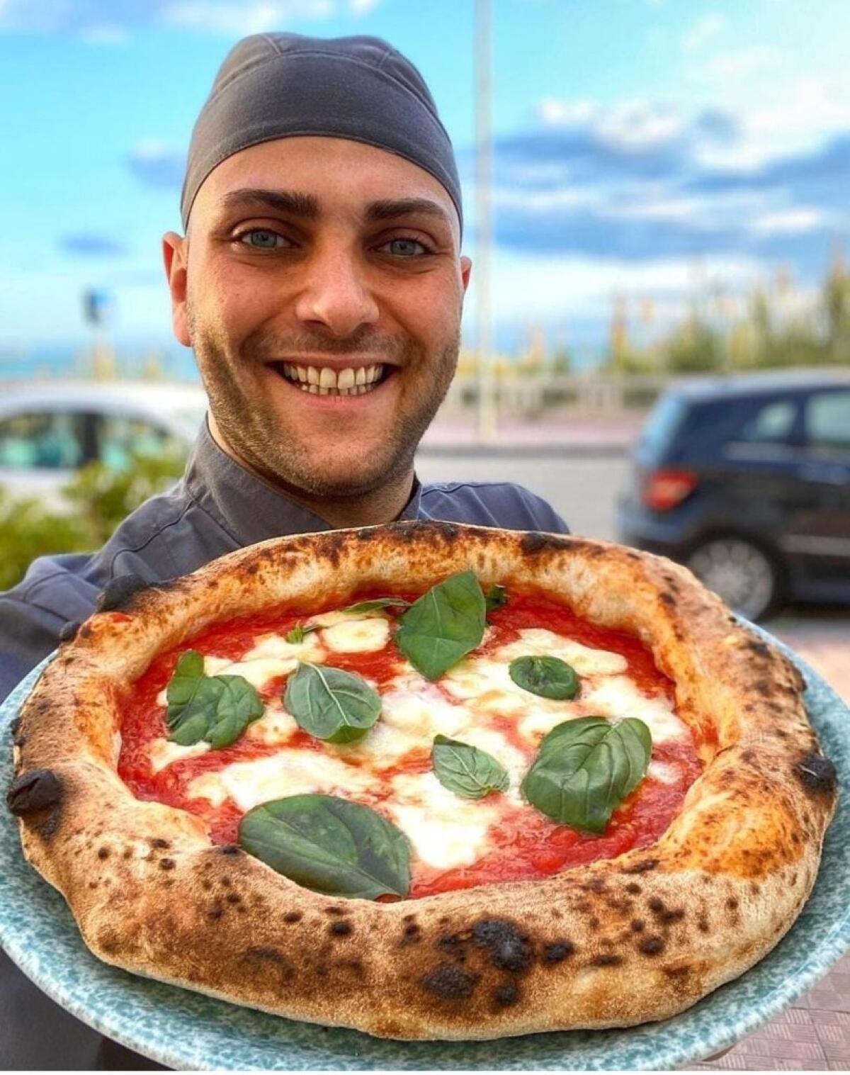 Bella Napoli tra le 30 migliori pizzerie della Sicilia, Cacciuolo: ambiamo al podio - 
