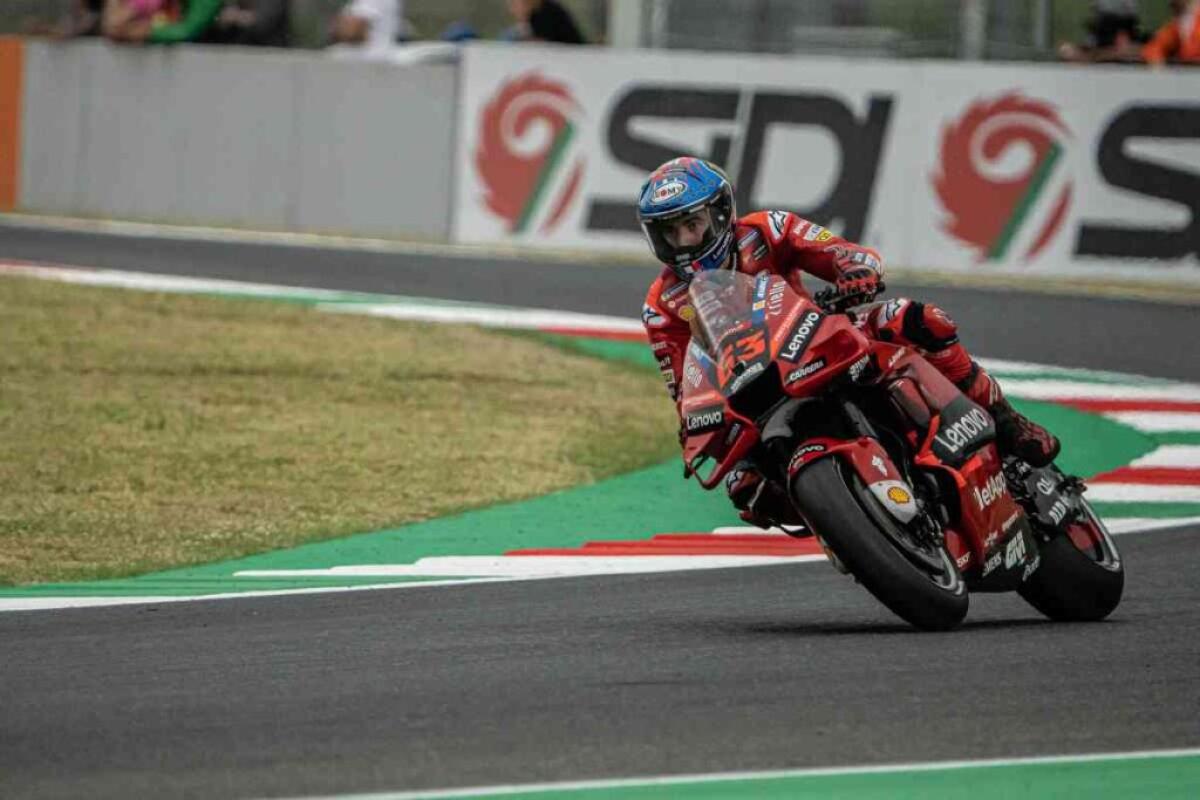 Bagnaia il più veloce nel venerdì di libere ad Assen - 