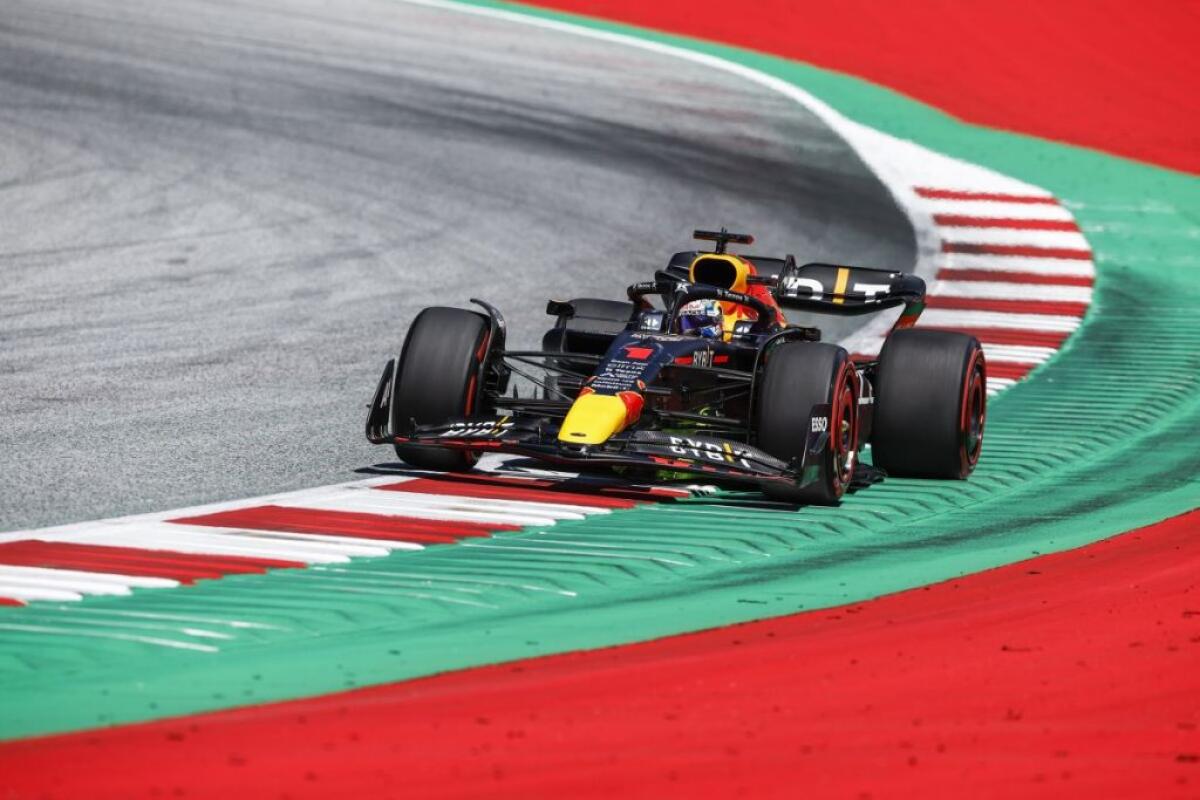 Gp Austria, pole Verstappen su Leclerc per la gara sprint - 