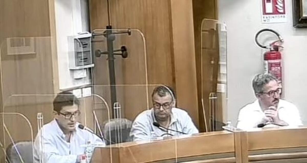 Crisi dirigenti: Greco, "nessuna lite con Filippino": anche Montana può lasciare - Il dirigente Filippino e i revisori in aula consiliare