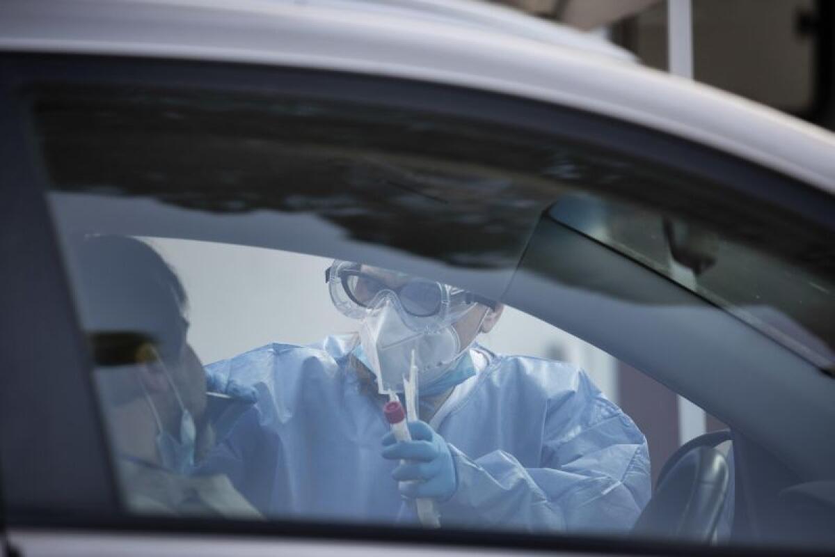 Covid, in decisa crescita incidenza e trasmissibilità - 