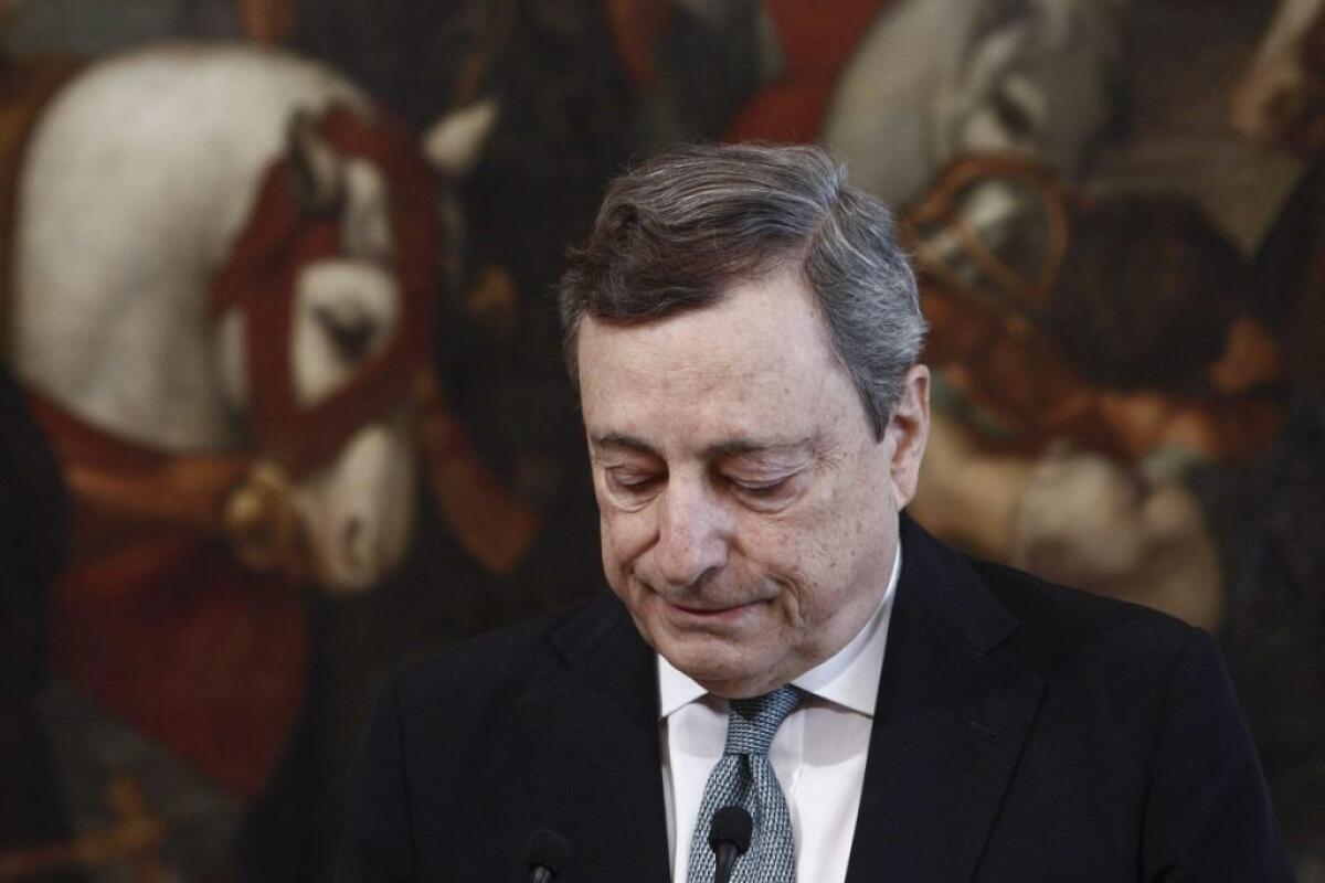 A Draghi l’applauso della Camera, il premier sale al Colle - 