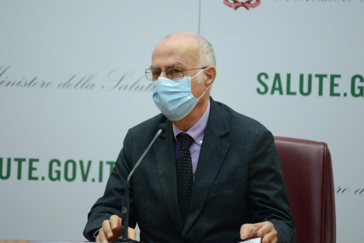 Covid, Rezza “Sale la pressione sugli ospedali ma intensive basse” - 