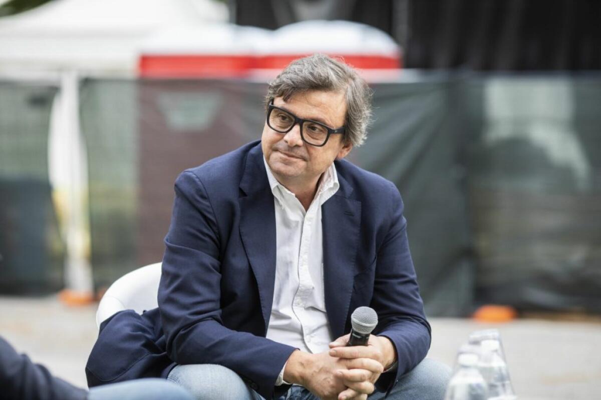 Calenda “Se Draghi non è disponibile mi candido premier” - 