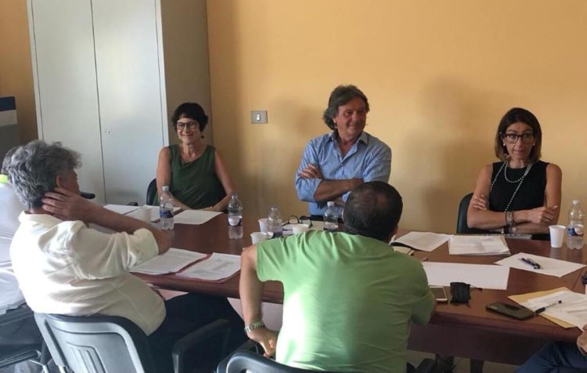 Vincoli, commissione su mappatura aree e competenze: "Ci saranno prime decisioni" - Una riunione della commissione Sic Zps