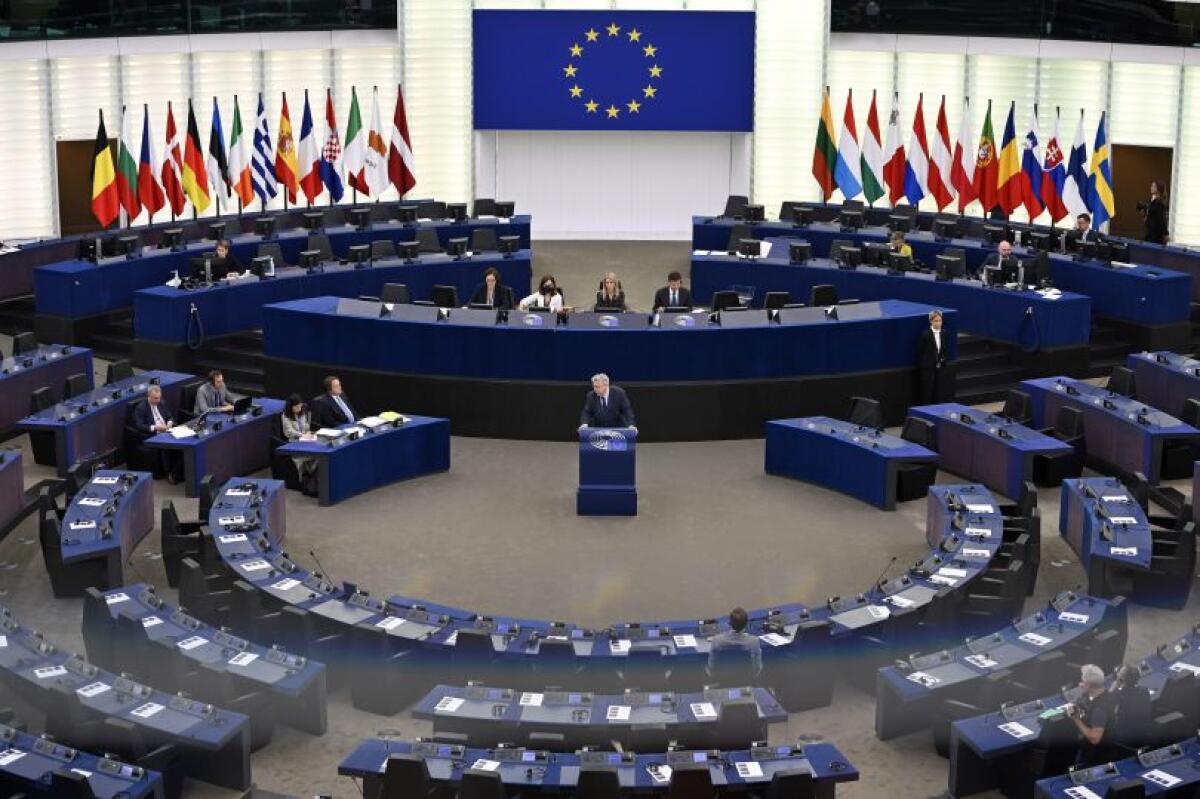 Tassonomia, via libera da Parlamento Ue a gas e nucleare green - 