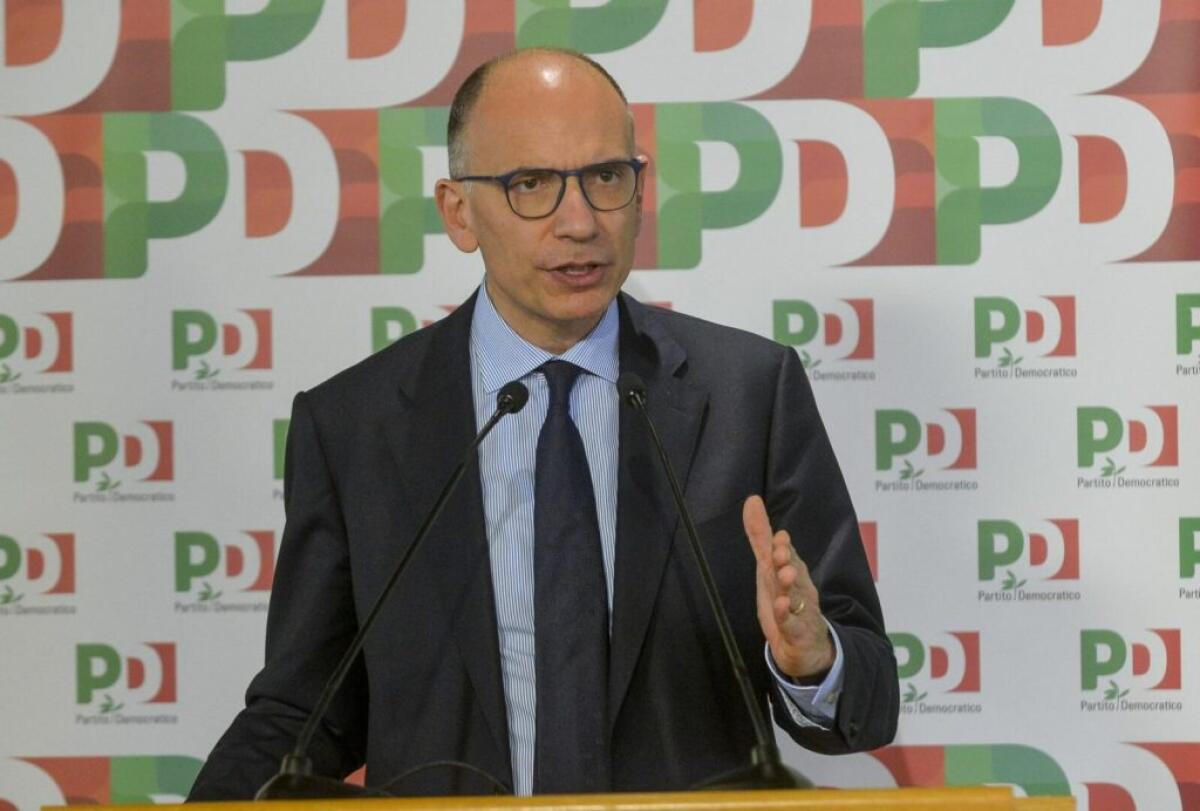 Letta “Il terzo polo aiuta le destre” - 