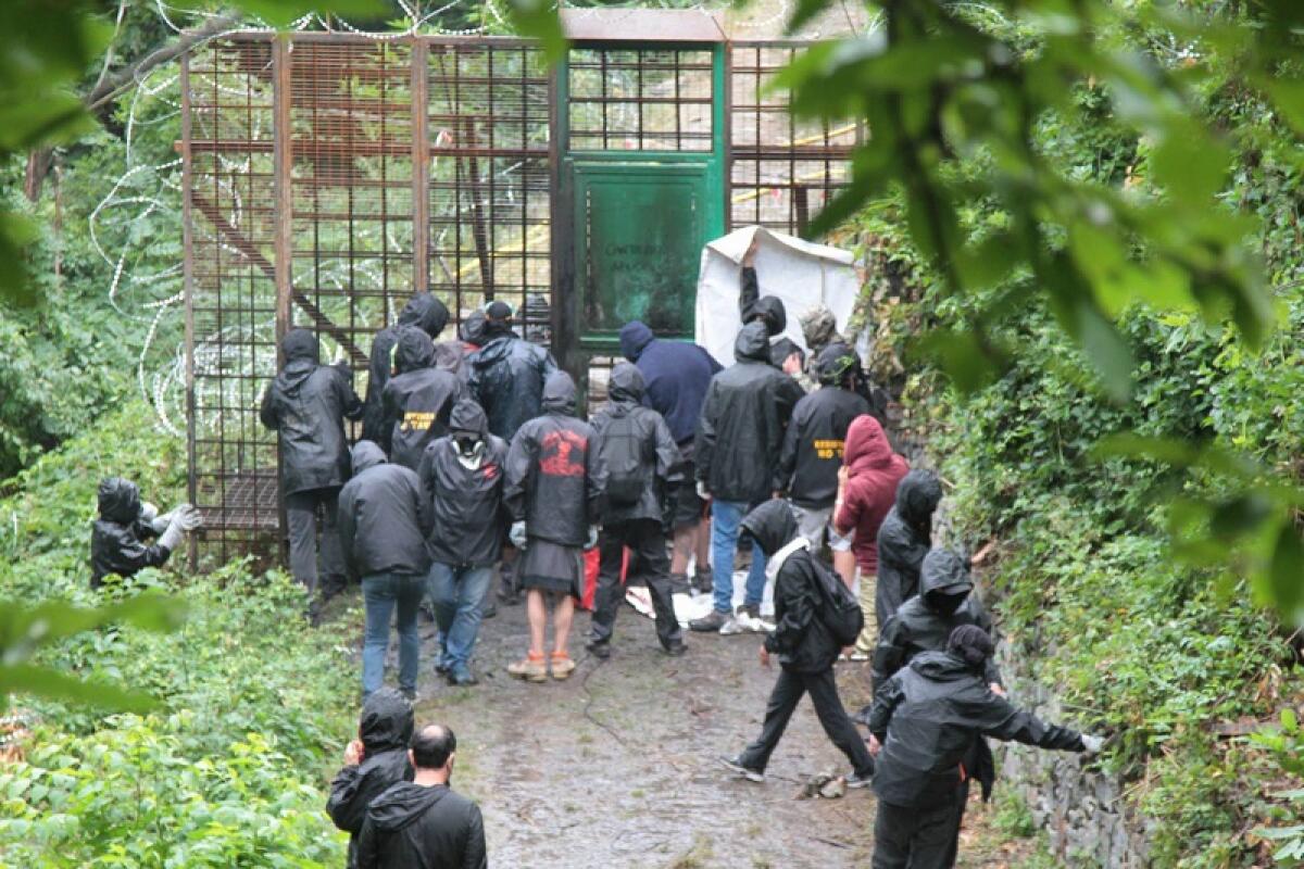 Assalto No Tav in Valsusa, 14 feriti - 