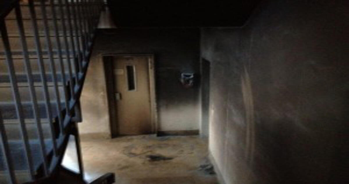 Violenze e minacce di morte all'ex compagna, incendiato portone: pregiudicato dal gup - Immagini repertorio