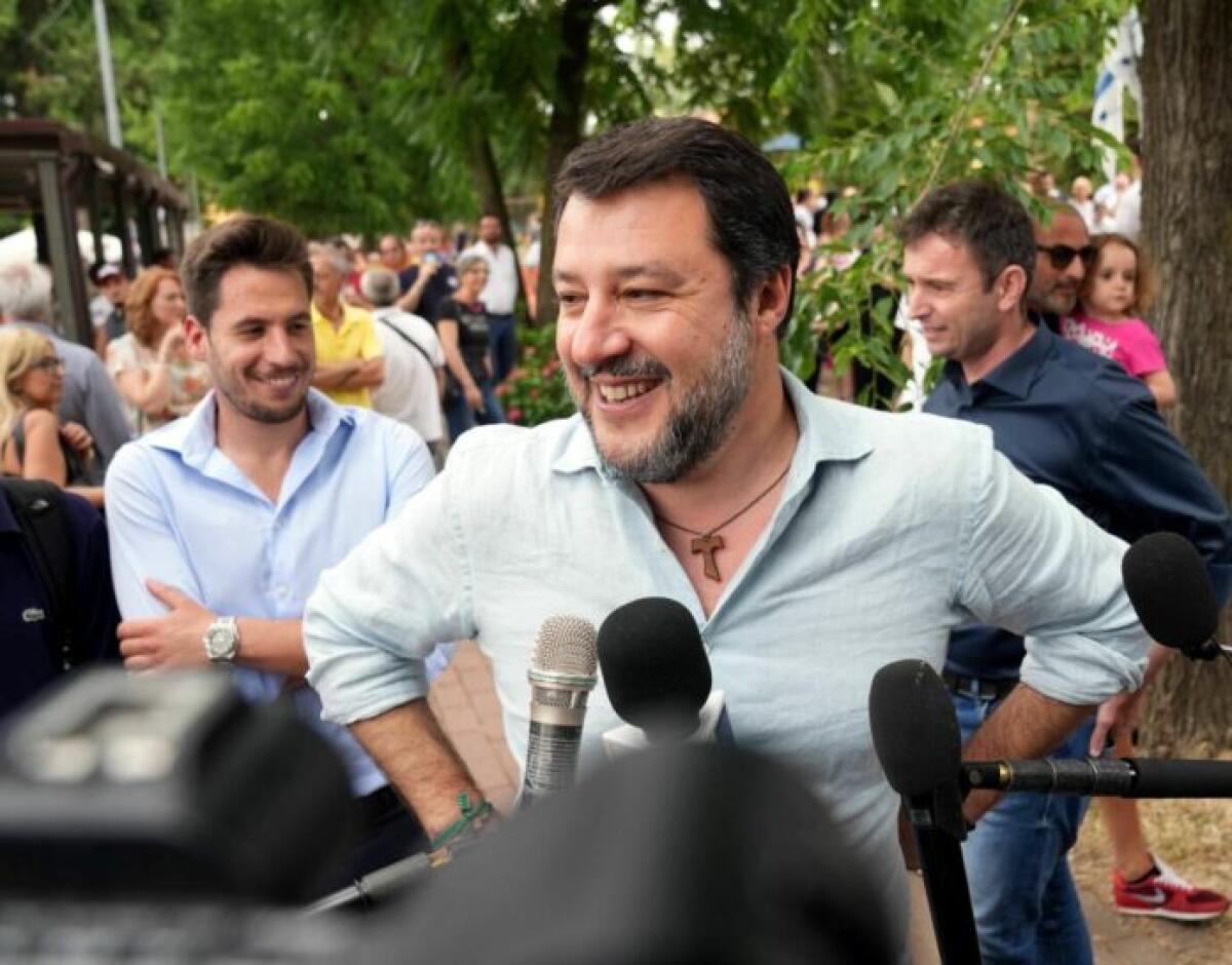 Salvini “Proporre i nomi dei ministri prima del voto” - 