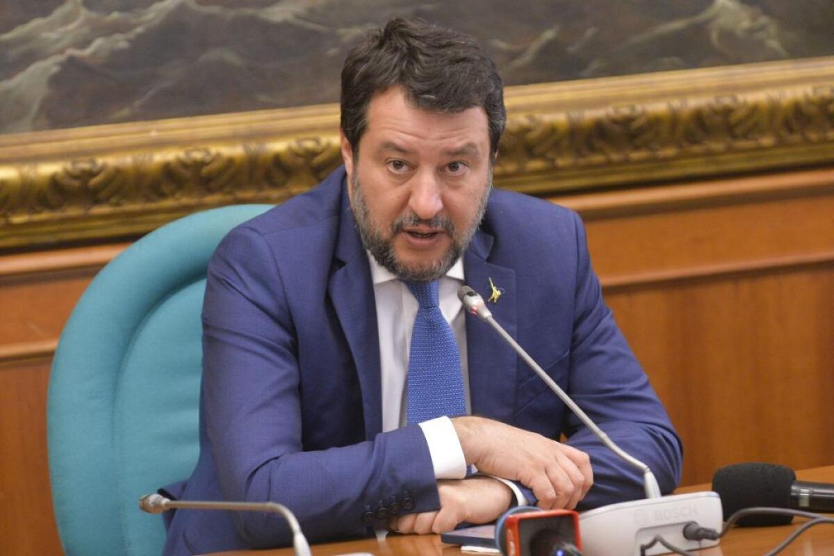 Salvini “E’ una follia dire no al Ponte sullo Stretto” - 