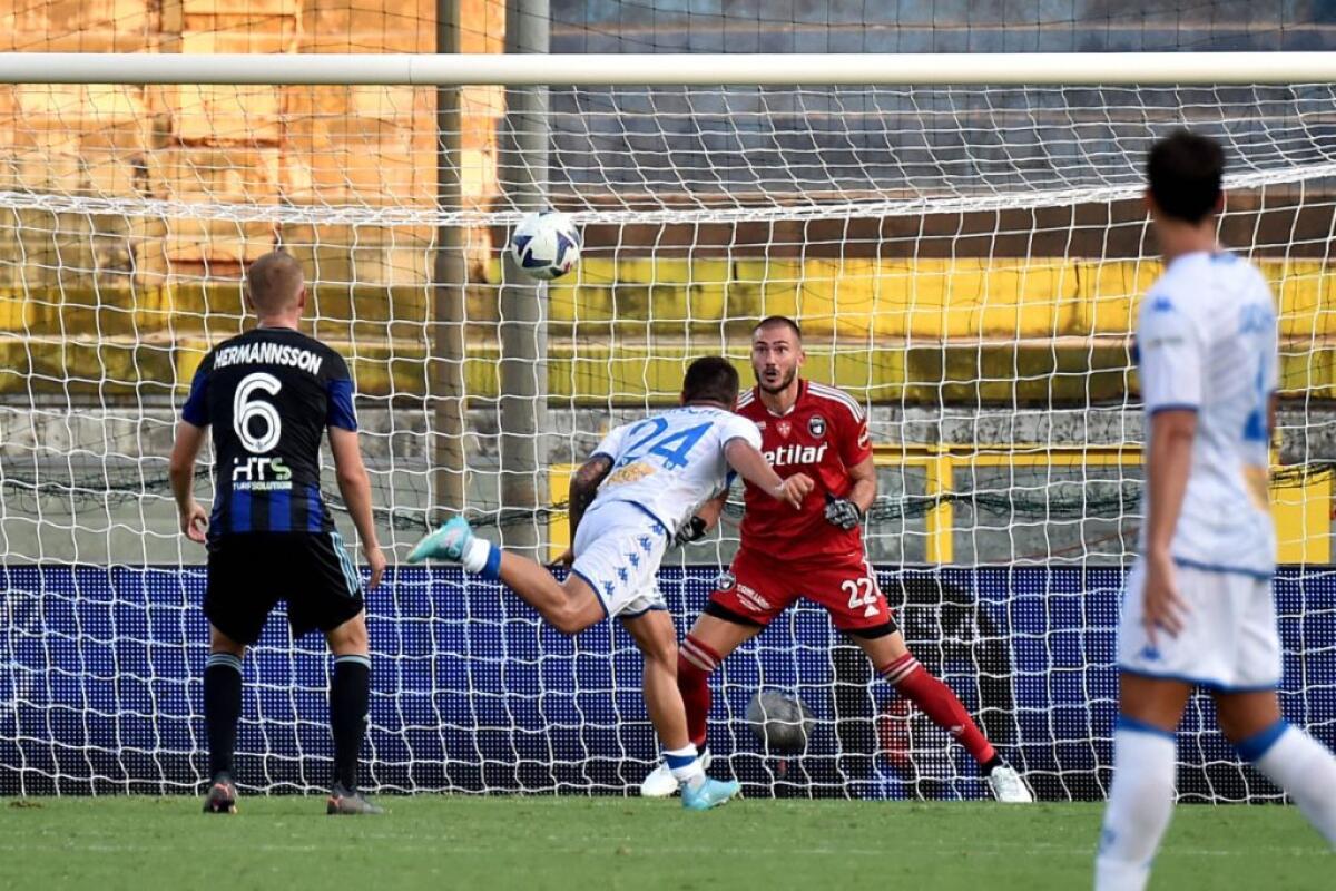 Larghe vittorie in Coppa Italia per Spezia e Brescia - 