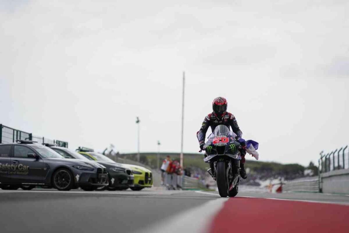 Quartararo davanti a tutti nelle libere di Silverstone - 