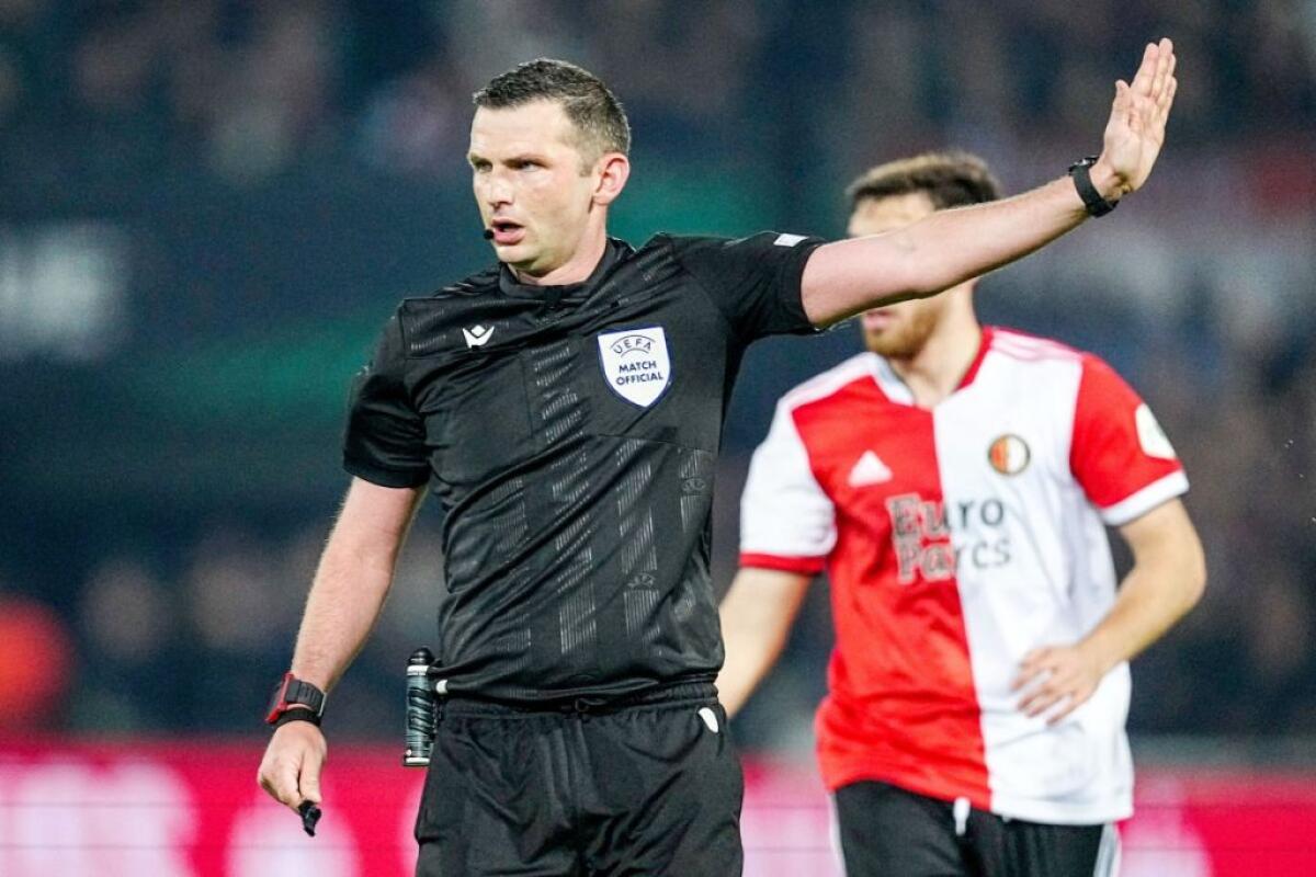 Oliver arbitra Supercoppa europea, fuorigioco semi-automatico la novità - 