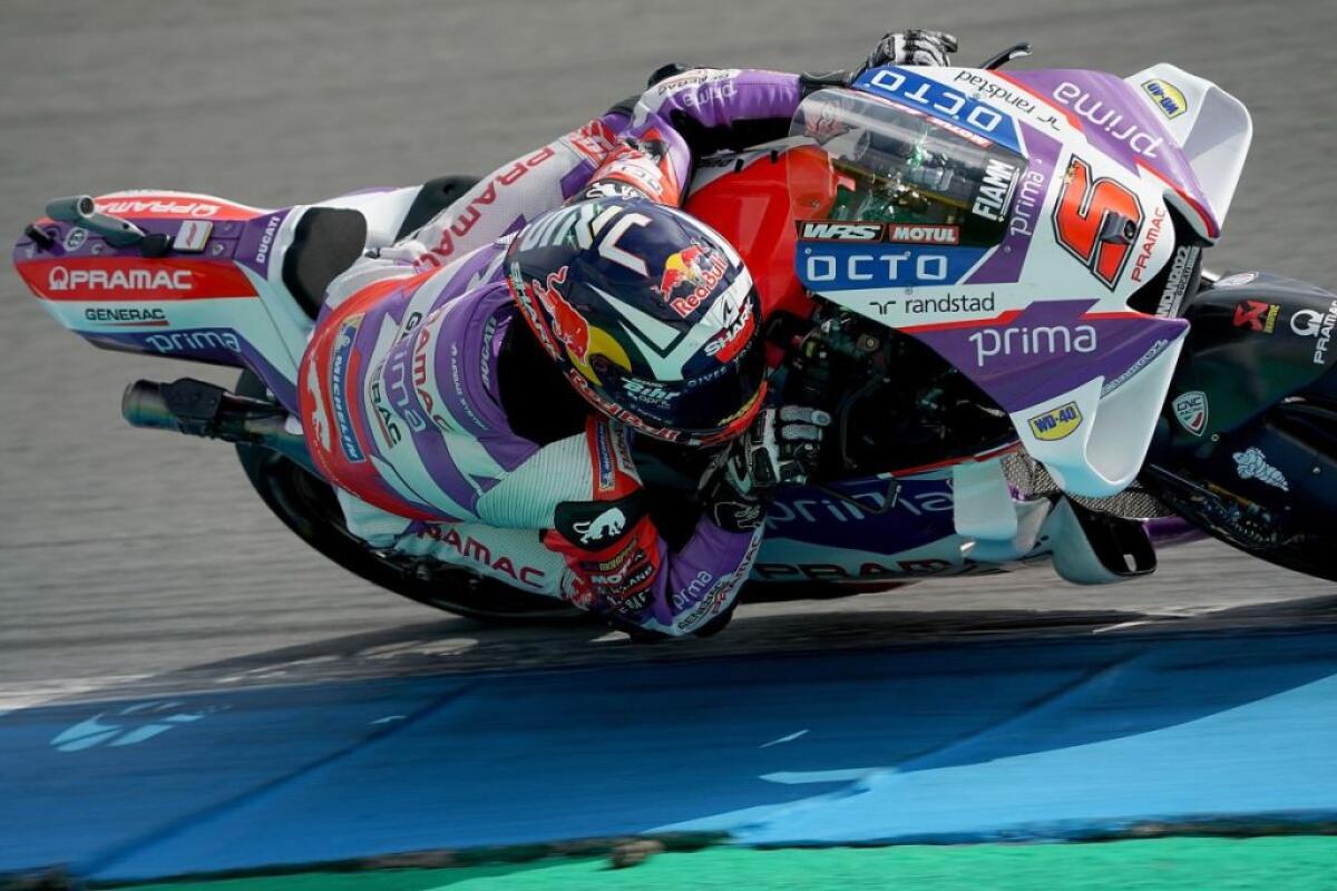 Pole per Zarco a Silverstone, Quartararo in seconda fila - 