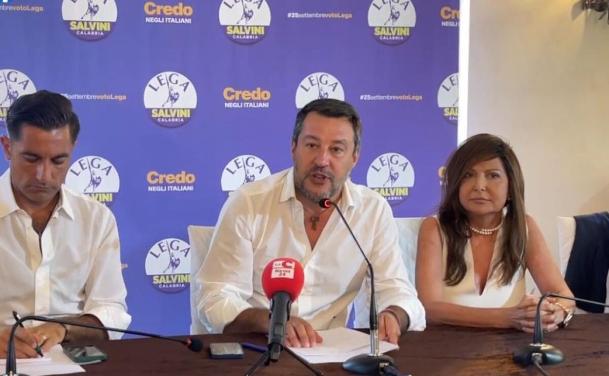 Salvini “Un armistizio sul caro bollette” - 