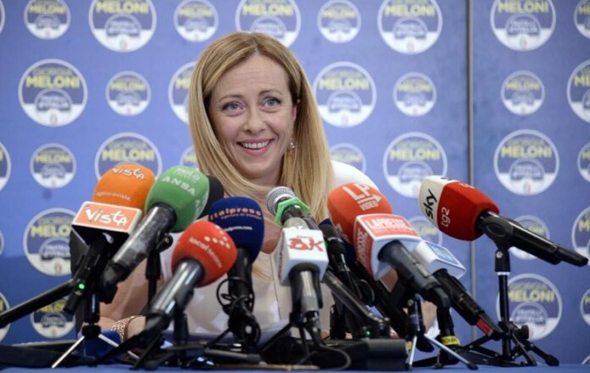 Meloni “Sarebbe un onore essere la prima donna a guidare l’Italia” - 