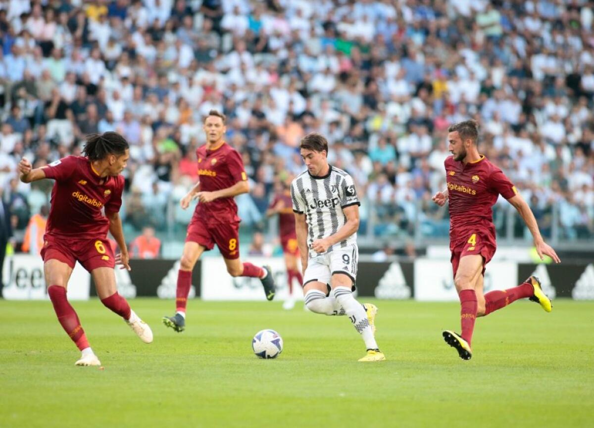 Abraham risponde a Vlahovic, fra Juve e Roma è 1-1 - 