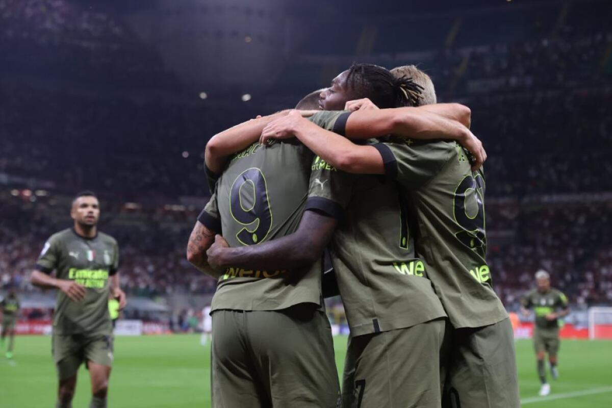 Vince il Milan, Leao e Giroud stendono il Bologna - 