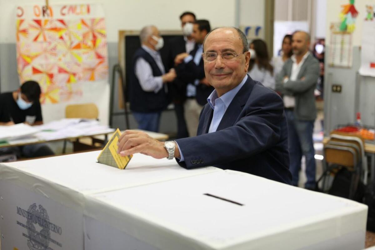 Exit poll, Schifani in testa in Sicilia - 
